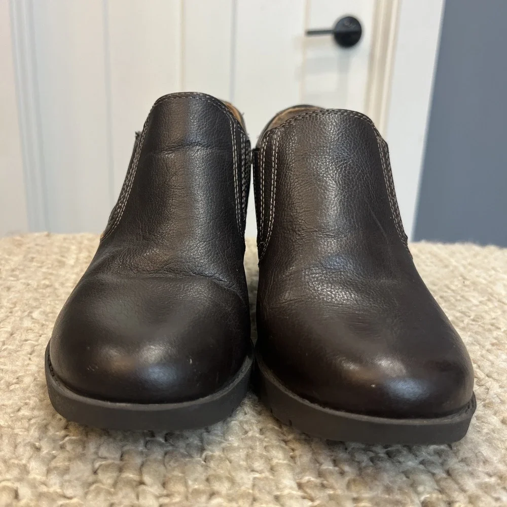 Thom McAn Women's Deidre 2 Brown Leather Wedge Loafer Shoes Sizes 8